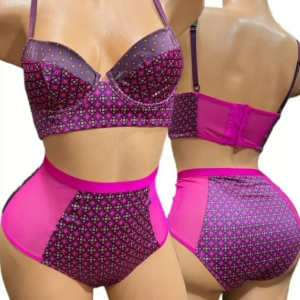 Victorias Secret FASHION SHOW Very Sexy Lined Demi Satin Bra & Cheeky panty set